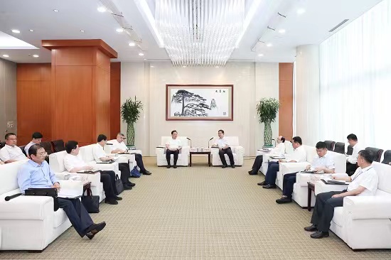 華能集團(tuán)黨組副書記鄧建玲會(huì)見(jiàn)威海市委書記閆劍波