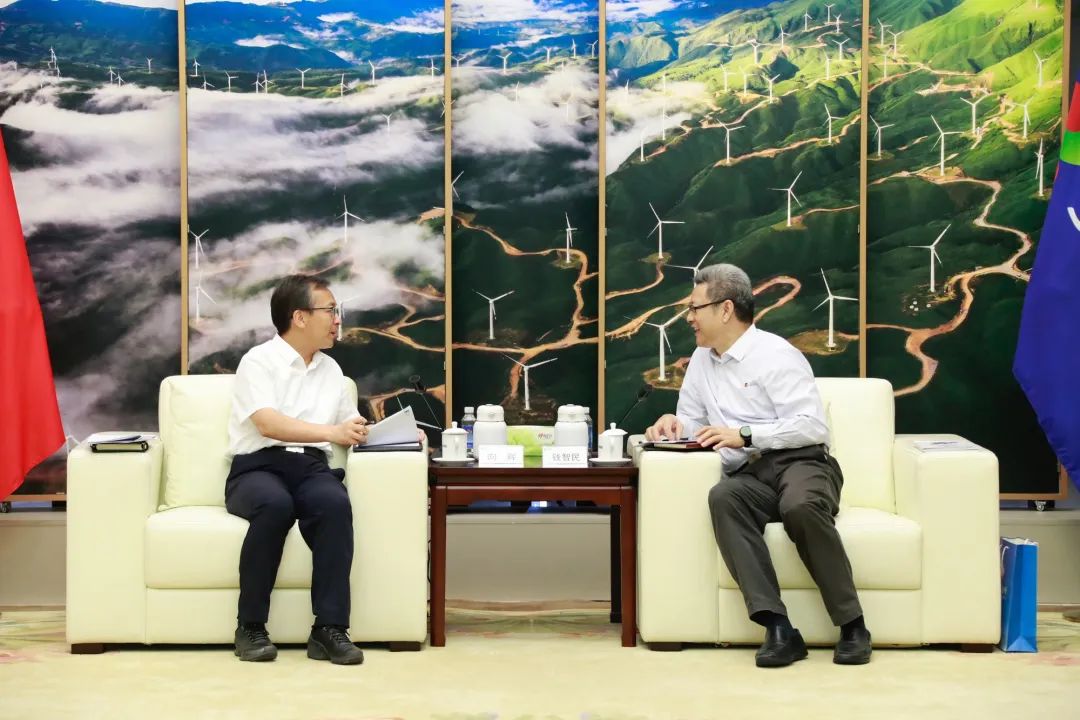 國(guó)家電投黨組書(shū)記、董事長(zhǎng)錢(qián)智民會(huì)見(jiàn)河北省滄州市市長(zhǎng)向輝