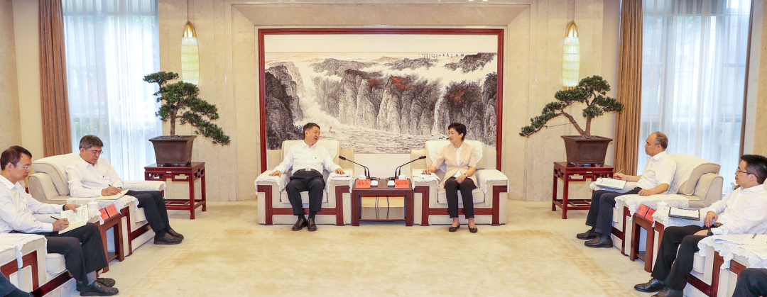 華能集團(tuán)黨組書記、董事長(zhǎng)拜會(huì)四川省委副書記、成都市委書記施小琳