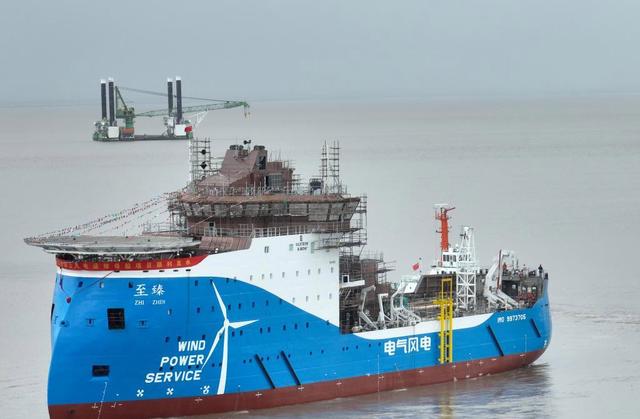 亞洲首制風(fēng)電運(yùn)維母船下水，中國海上風(fēng)電邁向深海的關(guān)鍵一步