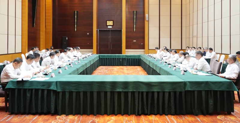 中國(guó)能建黨委書(shū)記、董事長(zhǎng)宋海良拜會(huì)遼寧省委書(shū)記郝鵬、省長(zhǎng)李樂(lè)成