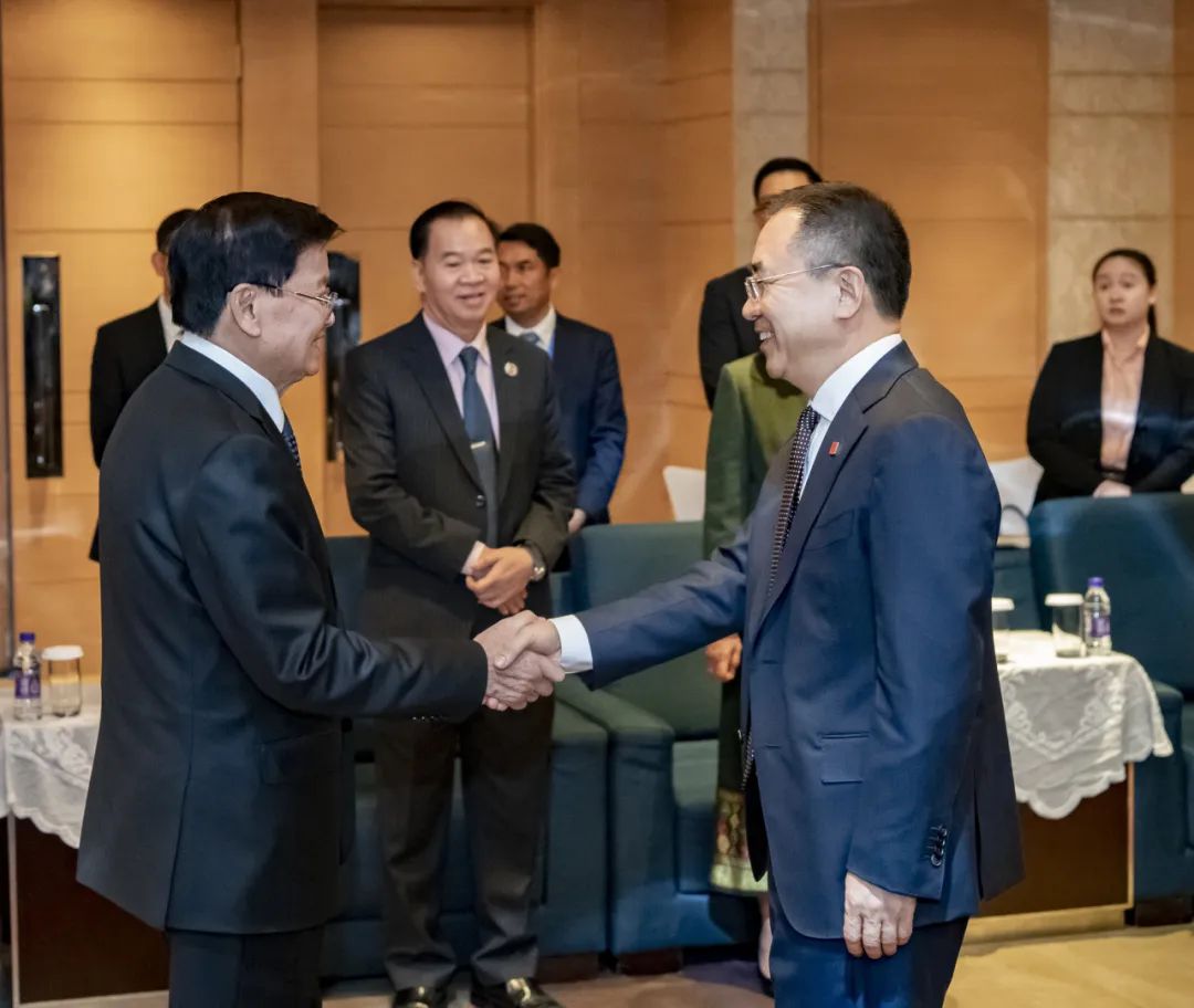 大唐集團(tuán)黨組書記、董事長鄒磊拜會老撾國家主席通倫·西蘇里