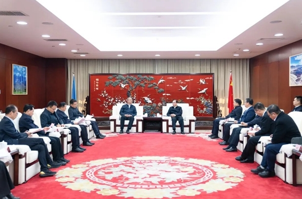 江毅會見陜西省人大常委會副主任、寶雞市委書記楊廣亭