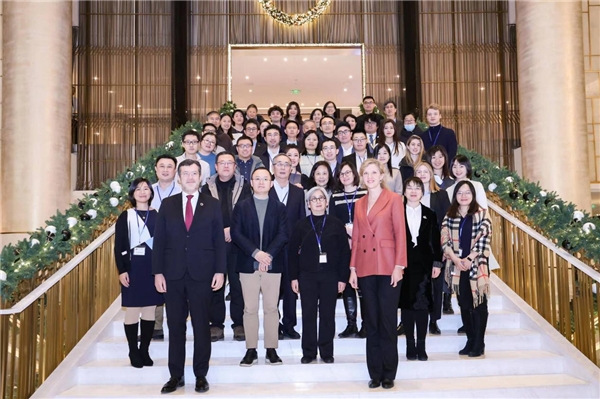 愛旭持續(xù)發(fā)力中歐新能源市場，為零碳未來注入更多活力