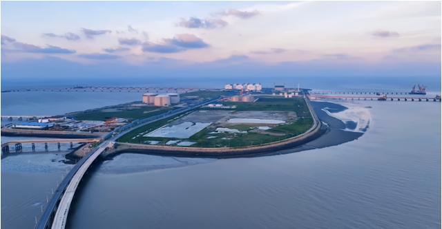 江蘇如東：“雙碳”賽道千帆競(jìng)發(fā)，綠色能源產(chǎn)業(yè)實(shí)現(xiàn)跨越發(fā)展