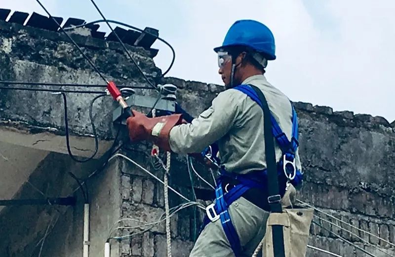 湖北通城：斷電三年的老屋，燈“亮了”