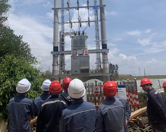 何?。航承闹魟?chuàng)佳績