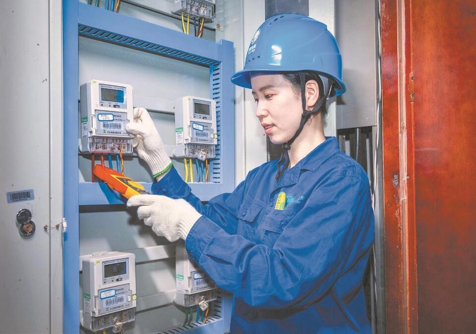 【國網(wǎng)特等勞?!磕咂迹河脤W⒌男淖鰧I(yè)的事