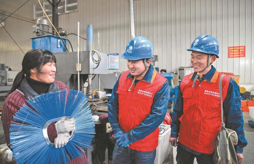 安徽潛山:改造電網(wǎng)優(yōu)化服務(wù) 助力制刷產(chǎn)業(yè)升級