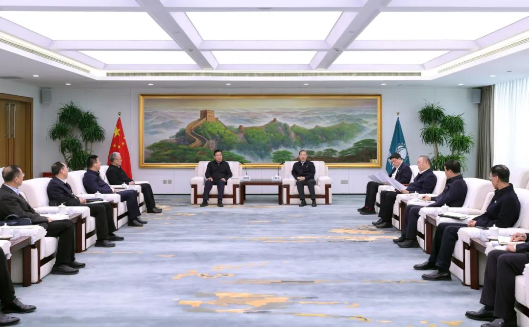 國(guó)家電網(wǎng)辛保安、張智剛與國(guó)家電投劉明勝、栗寶卿會(huì)談