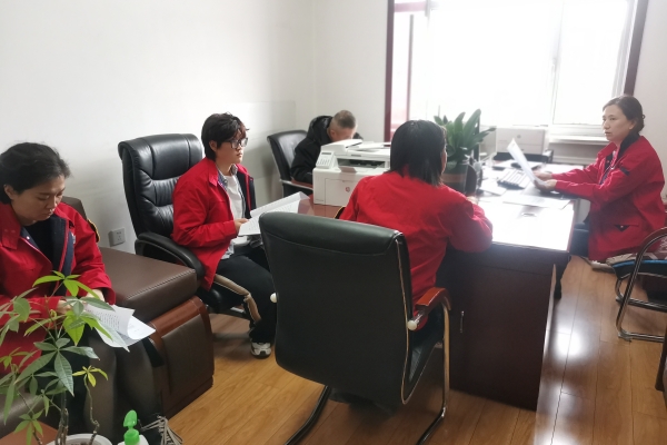 內(nèi)蒙古電力集團(tuán)烏海千里山供電公司：開展“感恩奮進(jìn)跟黨走，立足崗位做貢獻(xiàn)”主題宣講活動(dòng)