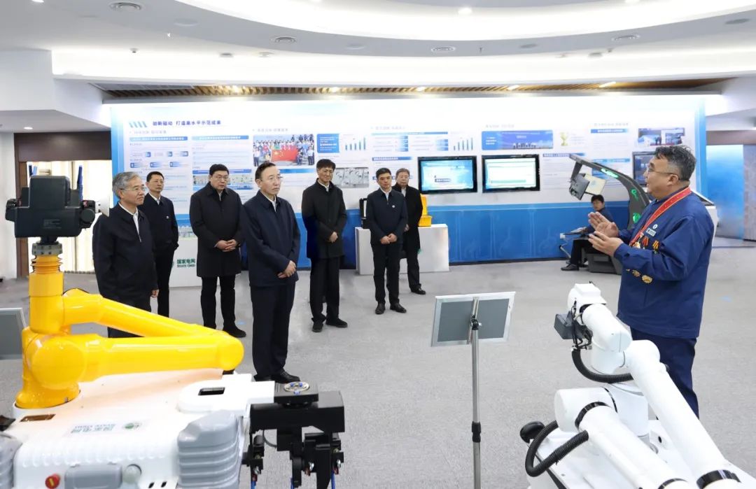 辛保安赴國(guó)網(wǎng)天津電力、國(guó)網(wǎng)客服中心調(diào)研