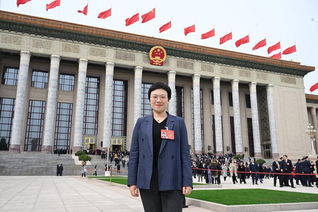 全國人大代表、上汽集團(tuán)零束科技黨委副書記劉懿艷：建議加大中國智能電動(dòng)汽車技術(shù)出海專利保護(hù)力度