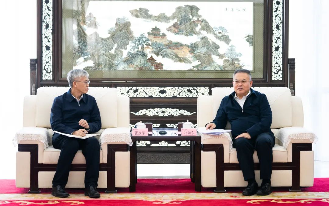 華電集團黨組副書記、董事、總經(jīng)理葉向東會見東方電氣董事、總經(jīng)理、黨組副書記張彥軍