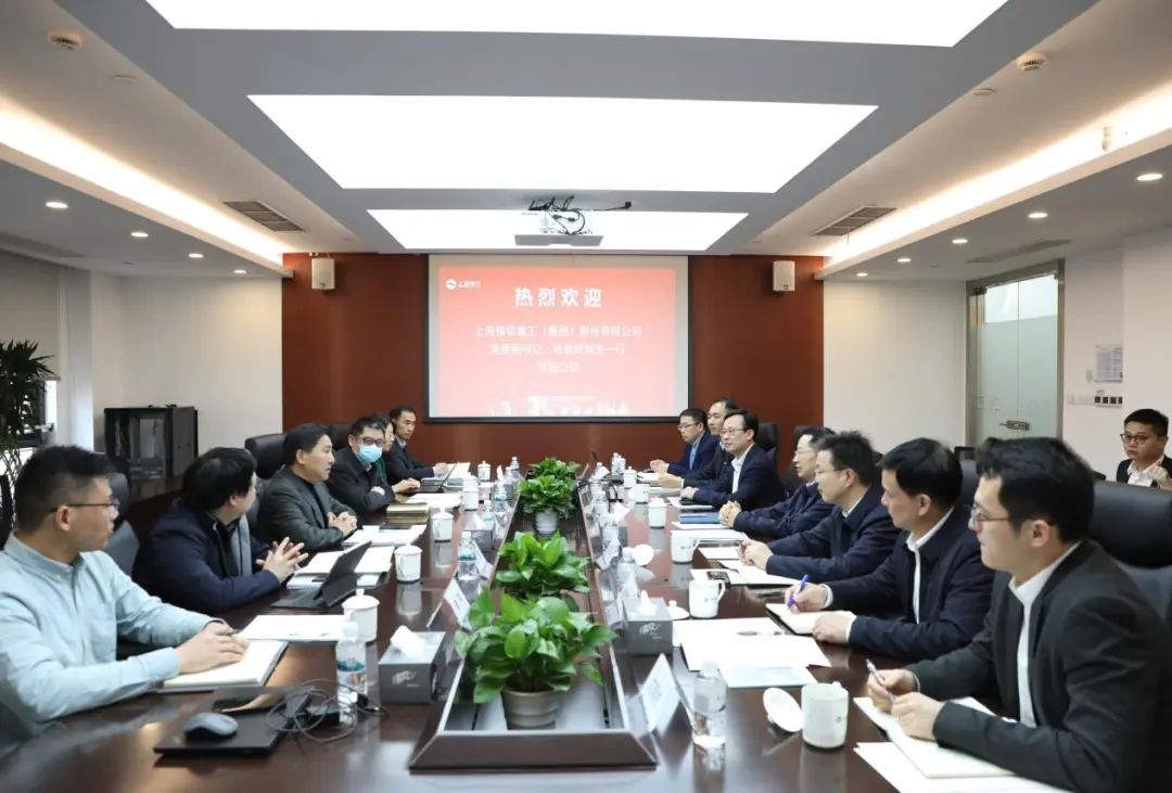 上海振華重工黨委副書記、總裁歐輝生拜會電氣風(fēng)電黨委書記、董事長喬銀平