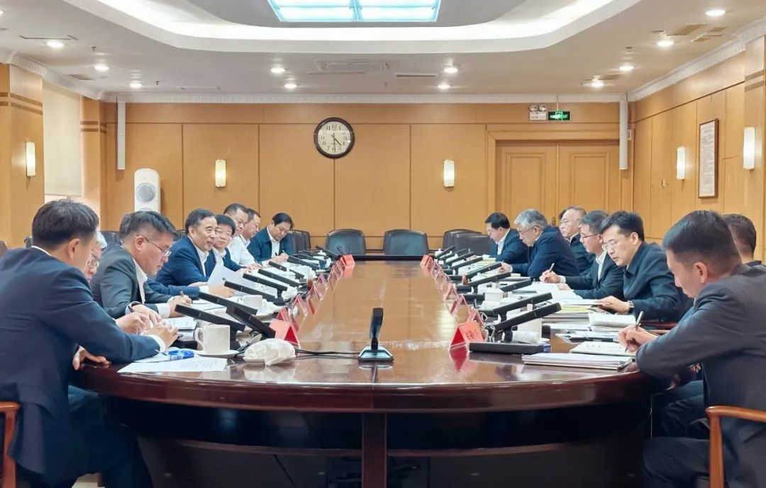 中國(guó)能建黨委書(shū)記、董事長(zhǎng)宋海良與遼寧省委常委、大連市委書(shū)記熊茂平會(huì)談