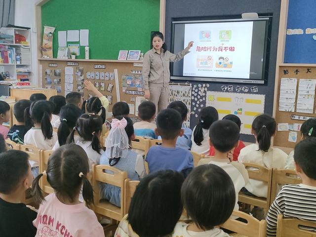 國網(wǎng)光澤縣供電公司電“亮”校園，安全“童”行