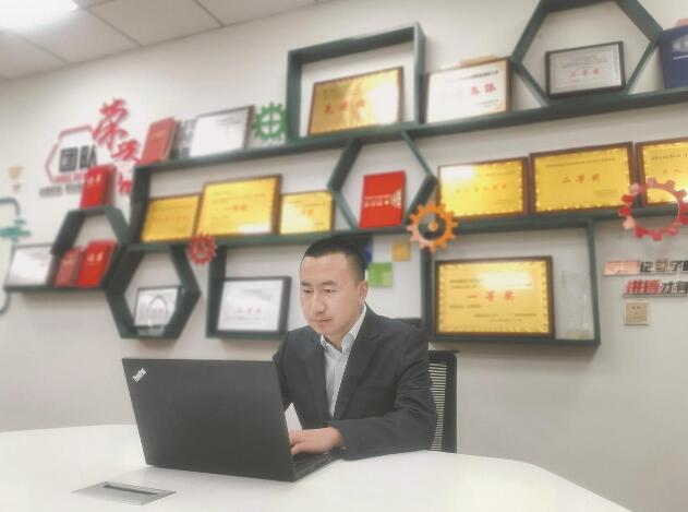 【國(guó)網(wǎng)工匠】曾凡明:扎根雪域高原 守護(hù)網(wǎng)絡(luò)安全