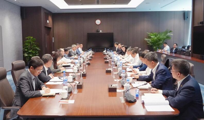 中國能建黨委書記、董事長宋海良與中信集團(tuán)黨委書記、董事長奚國華會(huì)談