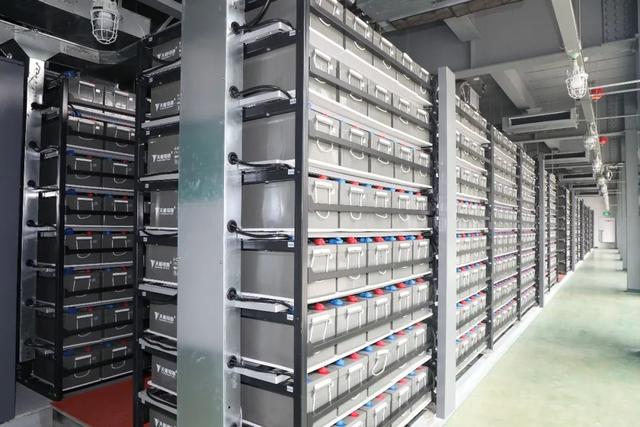 應(yīng)對(duì)用電高峰，小電池派上大用場(chǎng)