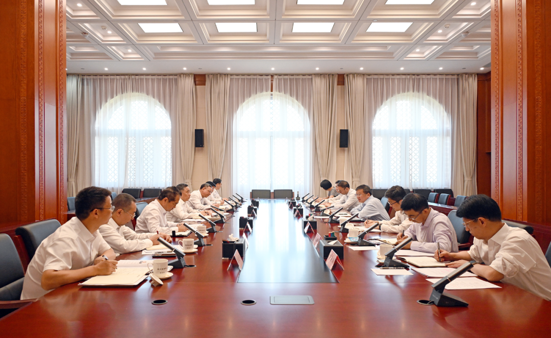 國家能源局黨組書記、局長章建華會見中國能建集團(tuán)主要領(lǐng)導(dǎo)