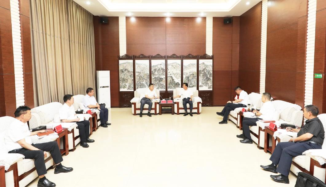 貴州發(fā)耳發(fā)電公司系統(tǒng)傳達(dá)學(xué)習(xí)李奕與六盤水市委書記張定超、市長李巍座談會精神