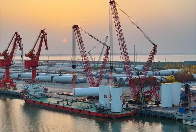 向綠向新,加快建設(shè)新型能源體系