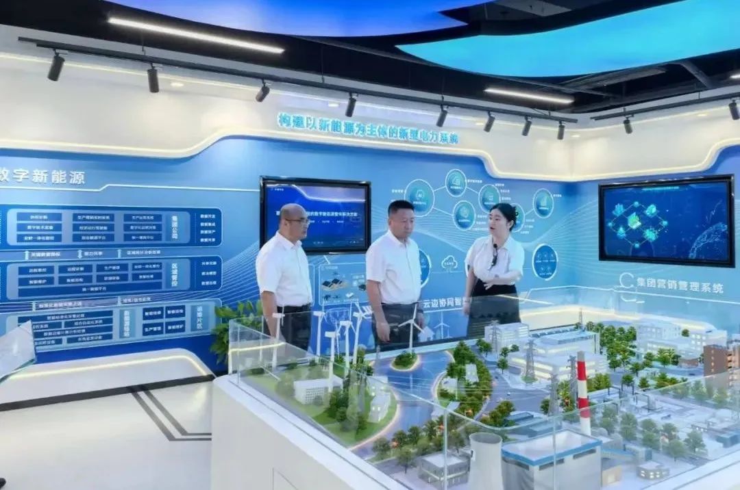 華電內蒙古公司黨委書記、董事長那仁滿都拉與國電南自黨委書記、董事長經海林會談交流