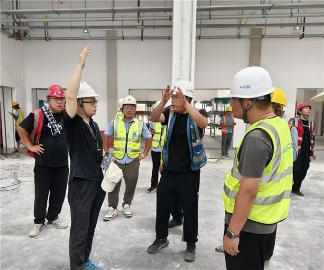 炎炎夏日送清涼，沁潤(rùn)人心筑防線(xiàn)