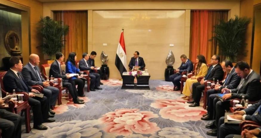 中國(guó)能建黨委書(shū)記、董事長(zhǎng)宋海良拜會(huì)埃及總理馬德布利