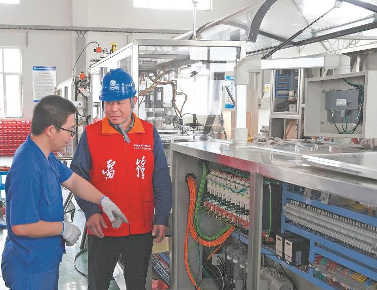 朱政委：當(dāng)好客戶“電管家”，及時(shí)高效解難題