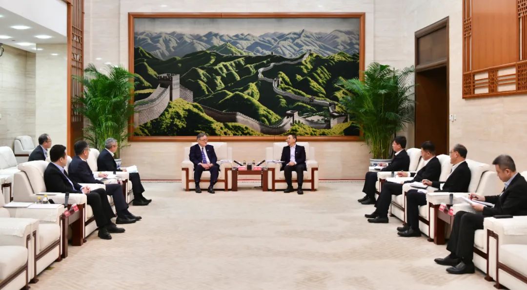 大唐集團黨組書記、董事長鄒磊與日立制作所取締役會長東原敏昭會談