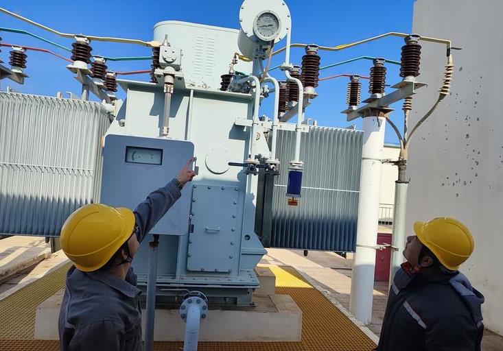 國(guó)網(wǎng)康?？h供電公司加強(qiáng)設(shè)備特巡 高效率保供迎峰度冬