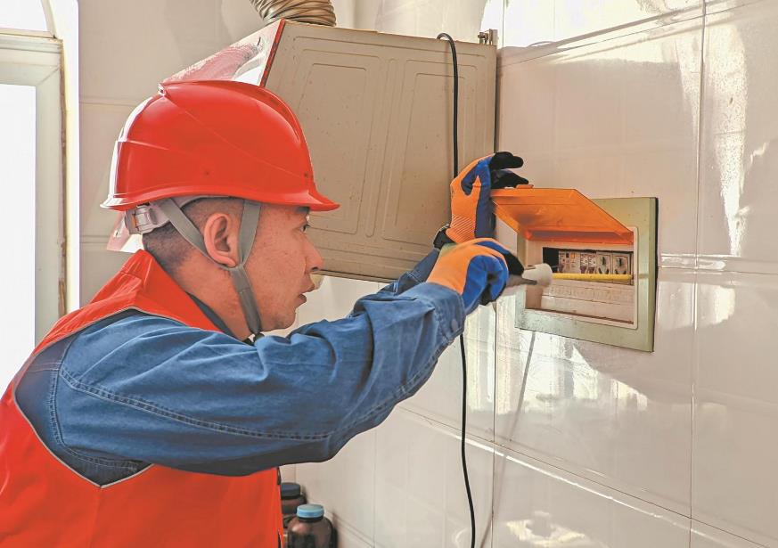 楊劍：“我們多操點(diǎn)心，客戶(hù)就多點(diǎn)方便”