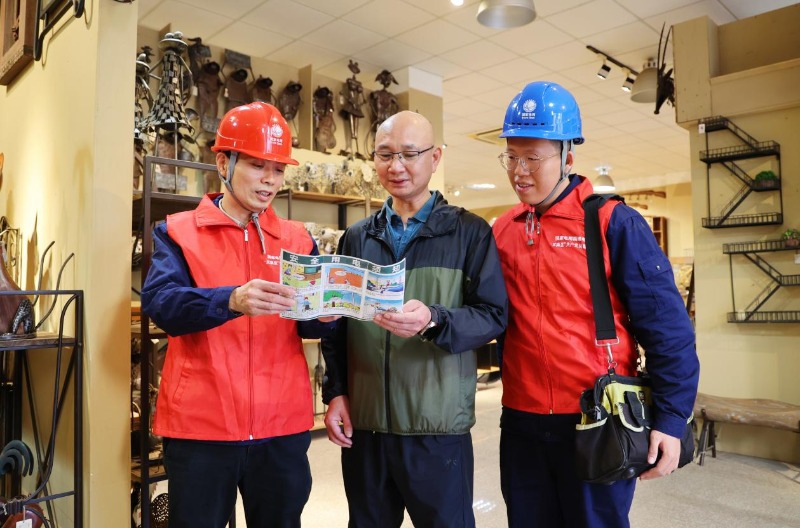 國網泉州供電公司政企聯(lián)動強電網 當好電力“先行官”