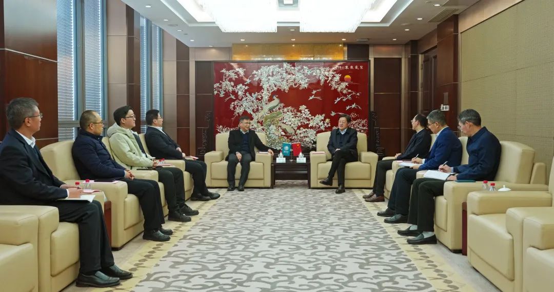 華電上海公司黨委書記顧金芳率隊拜訪國網華東分部