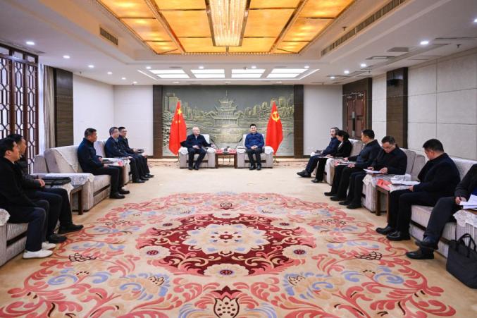 貴陽(yáng)市領(lǐng)導(dǎo)會(huì)見(jiàn)中國(guó)節(jié)能環(huán)保集團(tuán)有限公司黨委常委、總會(huì)計(jì)師朱慶鋒一行