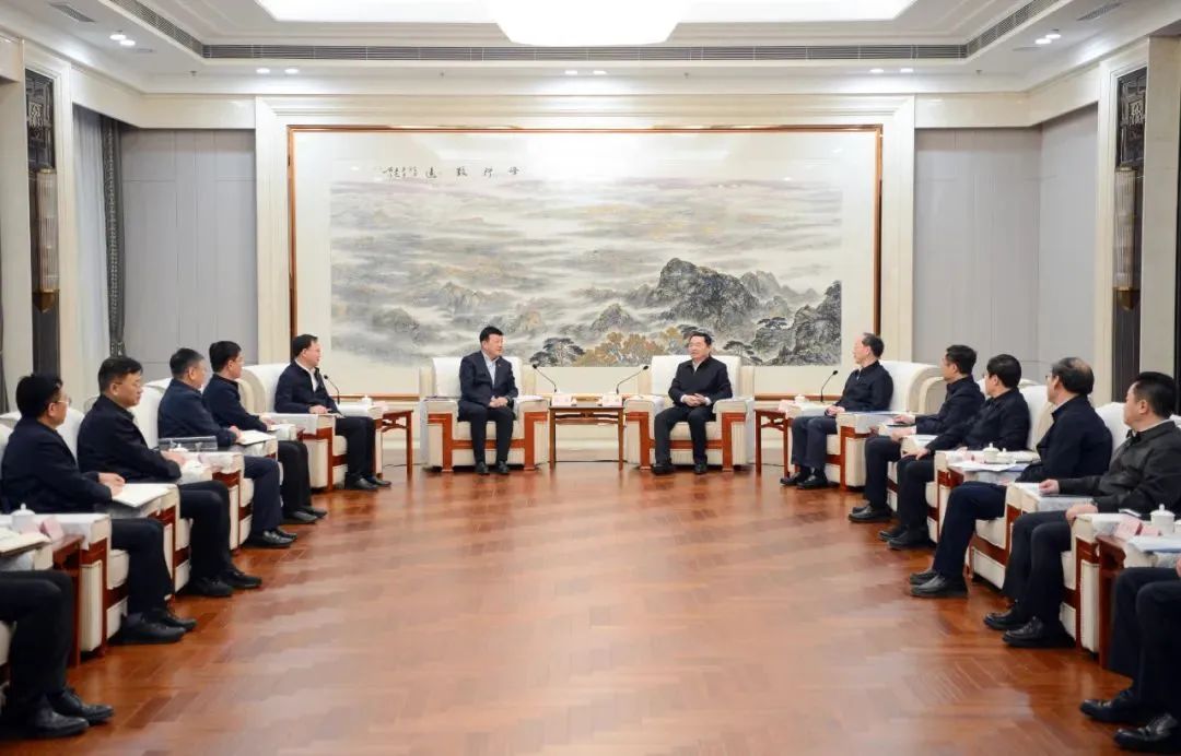 大唐集團(tuán)黨組書(shū)記呂軍、總經(jīng)理張傳江拜會(huì)遼寧省委書(shū)記郝鵬、省長(zhǎng)李樂(lè)成