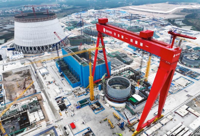 湛江核電廉江核電1號機組壓力容器完成吊裝