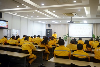 華潤(rùn)南京公司檢修公司黨支部開(kāi)展黨員大會(huì)、支委會(huì)以及3月份主題黨日活動(dòng)