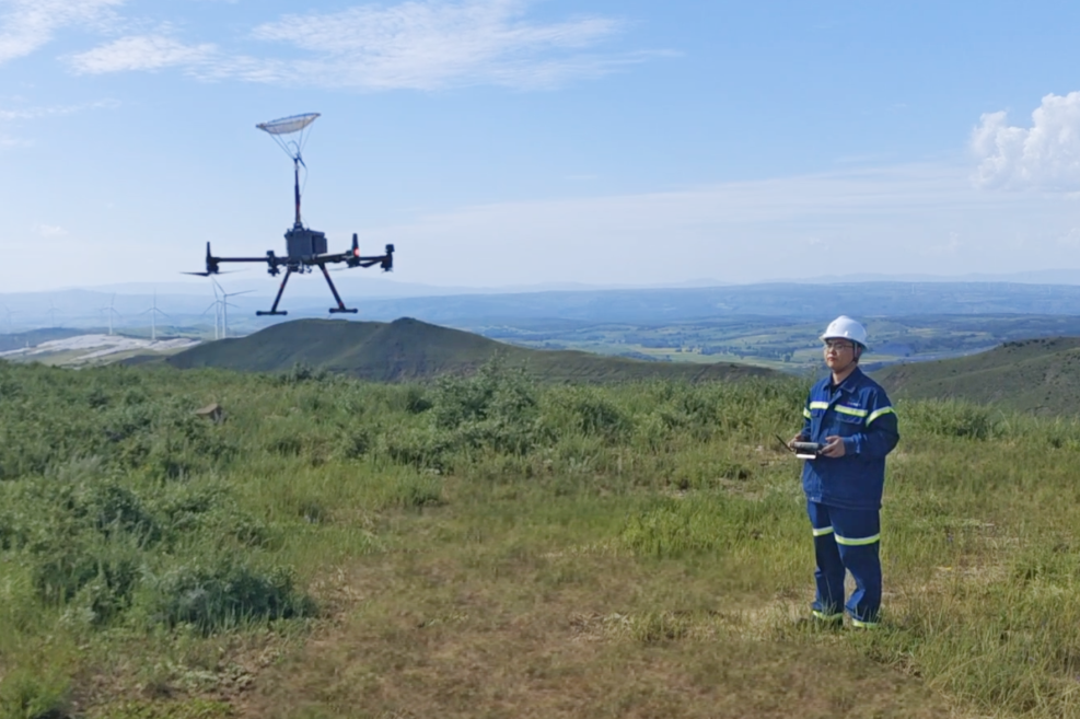 國家電投山西能源公司首次自主完成風(fēng)機(jī)葉片接地導(dǎo)通測試